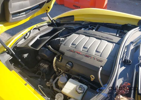 2015 Chevrolet Corvette Stingray из США, поврежденный, VIN 1G1YA2D71F5110174